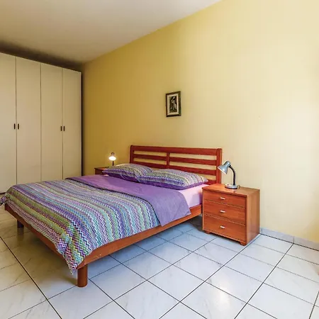 1 Bedroom Beautiful In