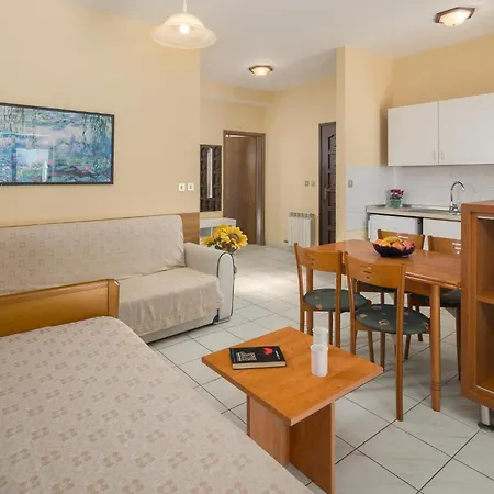 Cerova Ii * ポレッチ